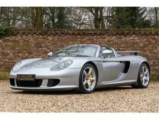 Porsche Carrera GT "The road-going race car" In immaculate condition - With up-to-date Porsche Cente