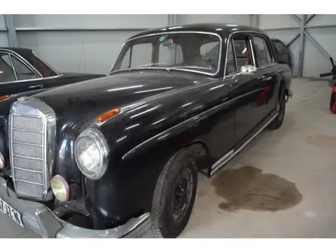 mercedes 220 S