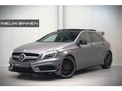 Mercedes-Benz A-Klasse AMG 45 4MATIC | Magno | Stoelverwarming | Panoramadak | Aero Pack | Kuipstoel