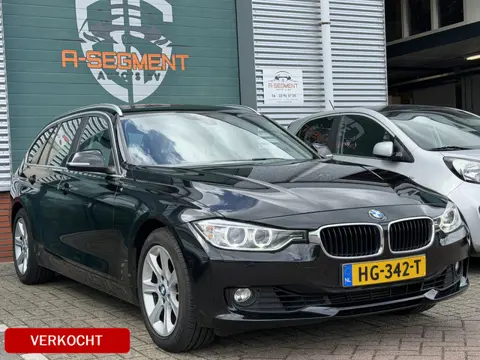 BMW 3 Serie Touring 320i Executive Automaat / Navi / Trekhaak / NAP