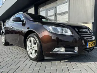 Opel Insignia Sports Tourer 1.6 T Cosmo (bj 2011)