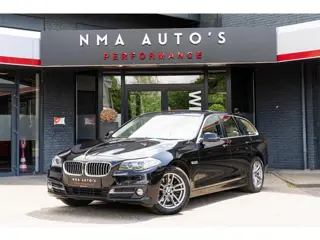 BMW 5-serie Touring 520i Executive CRUISE CONTROL/GOED ONDERHOUDEN/LEDER/STOELVERWARMING/ACHTERUITRI