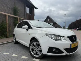 SEAT Ibiza 1.4 Navi|Clima|Cruise Control (bj 2010)