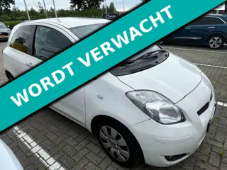 Toyota Yaris 1.3 VVTi Automaat 101pk 2e eigenaar Clima Navi