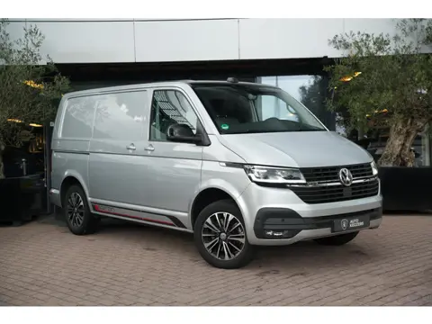 Volkswagen Transporter 2.0 TDI L1H1 4Motion Edition | Automaat | Trekhaak | Multifunctioneel Stuurwi
