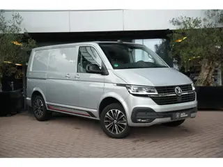 Volkswagen Transporter 2.0 TDI L1H1 4Motion Edition | Automaat | Trekhaak | Multifunctioneel Stuurwi