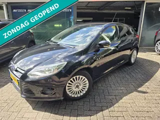Ford Focus 1.0 EcoBoost Trend | 2E EIGENAAR | 12MND GARANTIE | NAVI | AIRCO | PDC |