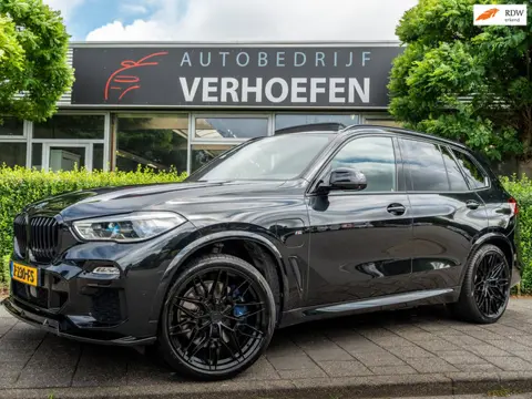 BMW X5 XDrive45e High Executive | M-SPORT | DRIVING ASSISTANT PROF | LASER | PANO | HUD | TREKHAAK |