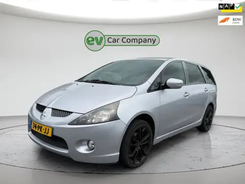 Mitsubishi Grandis 2.4-16V Intense | Automaat | 7p 7 Persoons | Cruise Control | Trekhaak | Climate 