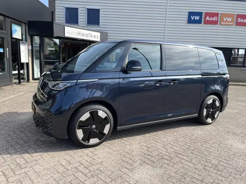 Volkswagen ID. Buzz Pro 77kWh grote accu, zeer luxe uitgevoerd, deels leer, uniek kleuren combinatie