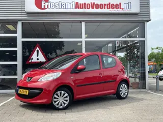 Peugeot 107 1.0-12V XS / 5 deurs/Centrale vergr met afstandsbedien/Elektrische raambediening/