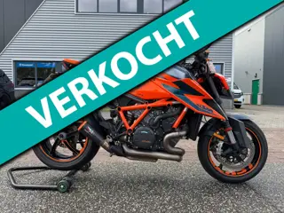 KTM 1290 SuperDuke R ABS Tack&Track pack