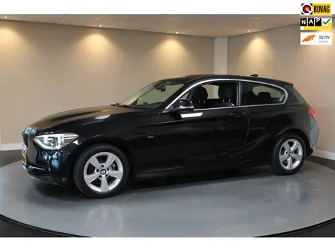 BMW 1-serie 114i EDE Corporate Lease Edition *2de Eigenaar/Dealer OH* Camera|Cruise|Navi|PDC|NAP