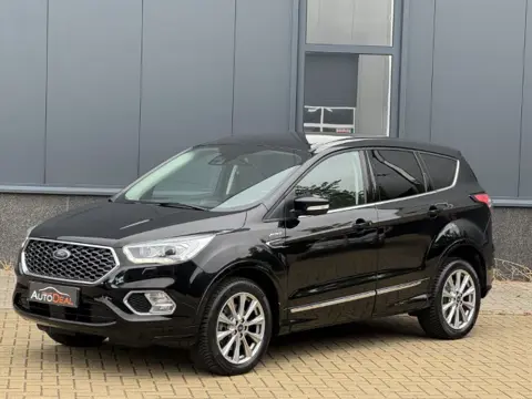 Ford Kuga 1.5 EcoBoost Vignale Leer, Trekhaak (bj 2019)