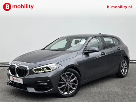 BMW 1-serie 118i High Executive Sportline Apple CarPlay | Stoelverwarming | Sportstoelen | PDC | Cru