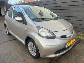 Toyota Aygo 1.0-12V Access AIRCO/5 DEURS/NIEUWE APK!