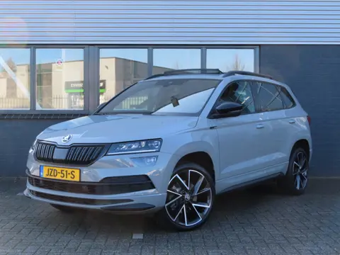Škoda Karoq 1.5 TSI ACT Sportline Business DSG | pano dak | wegklapbare trekhaak | groot navi | voor