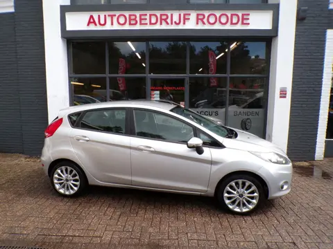 Ford Fiesta 1.25 Ghia CLIMA,LMV !! (bj 2009)