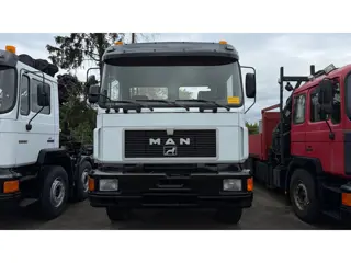MAN 41.372 - 8x4
