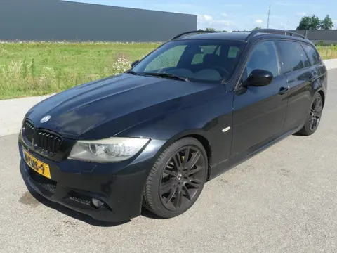 BMW 3-serie Touring 320i Busin Sport - STORING / Defect