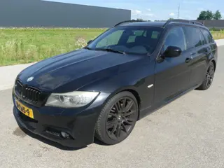 BMW 3-serie Touring 320i Busin Sport - STORING / Defect