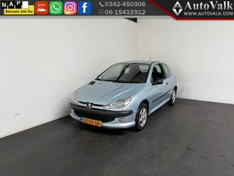 Peugeot 206 1.4 XS. NIEUWE APK! (bj 2001)