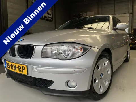 BMW 1-serie 118i Airco,  Automaat,  Navi (bj 2005)