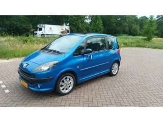 Peugeot 1007 1.6-16V Automaat / Clima / Panoramadak