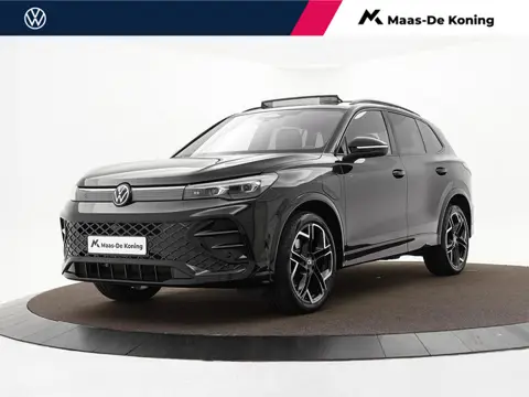 Volkswagen Tiguan 1.5 eHybrid 272pk DSG R-Line · Panoramadak · Inklap. Trekhaak · Harman Kardon · 36