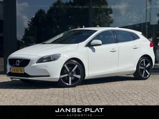 Volvo V40 1.6 T3 Summum Xenon | Leder | Trekhaak |