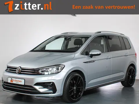 Volkswagen Touran 1.4 TSI Highline R-line, 7-Persoons, Trekhaak, Kinderzitjes!