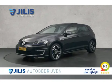 Volkswagen Golf 1.4 TSI GTE Connected Series | Lederen bekleding | Panoramadak