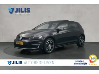 Volkswagen Golf 1.4 TSI GTE Connected Series | Lederen bekleding | Panoramadak