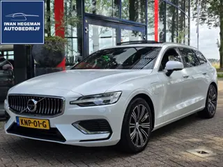 Volvo V60 2.0 T6 Recharge AWD Inscription | SOH 86,18% | Wegkl. Trekhaak | Panoramadak | Head-up | L