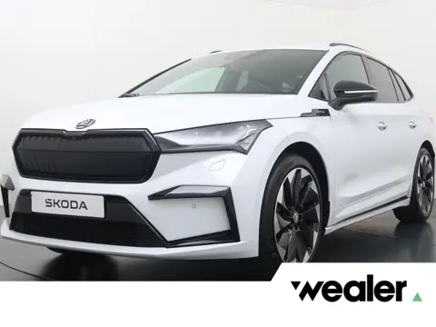 Skoda Enyaq iV 80 Sportline | 204 PK | SoH 86% | Trekhaak wegklapbaar | Warmtepomp | Adaptive Cruise