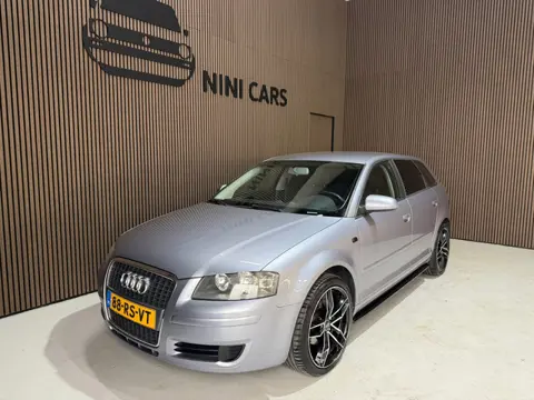 Audi A3 Sportback 1.6 FSI Attraction Zeer nette auto.
