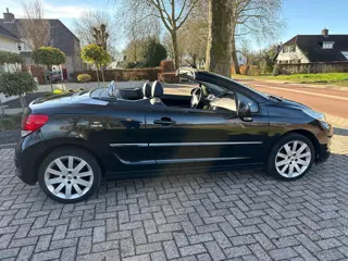 Peugeot 207 CC 1.6 VTi Griffe