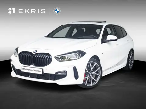 BMW 1 Serie 118i | M Sportpakket Pro | Premium Pack | Travel Pack | 18 inch | Stuurwielrand verwarmd
