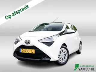Toyota Aygo 1.0 VVT-i x-play limited 2e-Eig. & Keurig-Onderh. BOVAG-Garantie. NL-Auto.