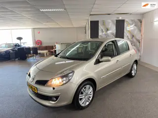 Renault Clio 1.6-16V Dynamique,Automaat,Apk Nieuw,Cruise,Clima,Parksensor,Leder,N.A.P,5Deurs,2 sleut