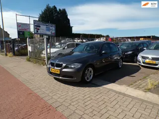 BMW 3-serie 318i