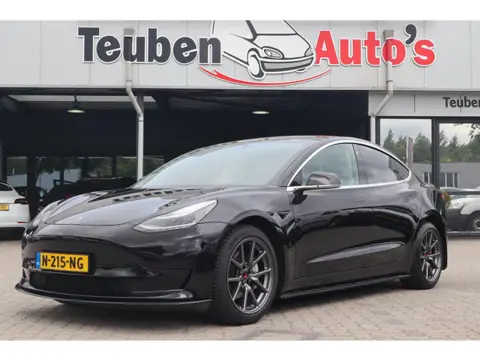 Tesla Model 3 Standard RWD Plus 60 kWh | Full Self-Driving Computer 3 | Zwart-Zwart |