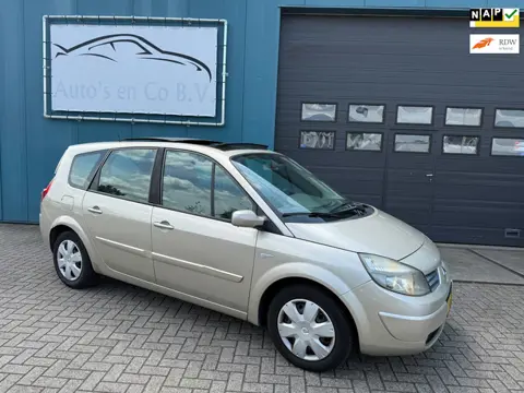Renault Grand Scénic 2.0-16V Clima Navigatie Panoramadak Cruise Pdc Trekhaak NL Auto NAP Incl nw Apk
