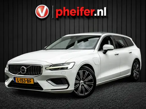 Volvo V60 2.0 T6 Recharge AWD Inscription Panoramadak/ Trekhaak/ Camera/ Stoel-stuurverwarming/ Leer