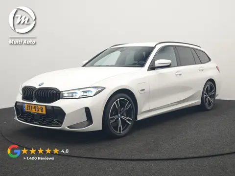 BMW 3 Serie Touring 320e M Sport FACELIFT Plug In Hybrid 204pk Dealer O.H PHEV | Trekhaak af Fabriek
