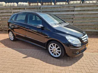 Mercedes-Benz B-klasse 200 Automaat, Navigatie