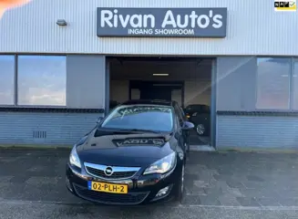 OPEL ASTRA 1.4 TURBO COSMO
