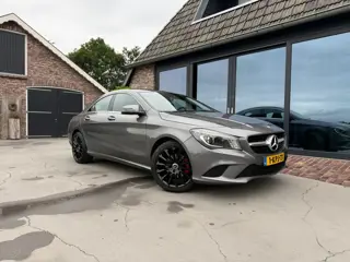 Mercedes-Benz CLA-klasse 180 Ambition sportieve uitstraling