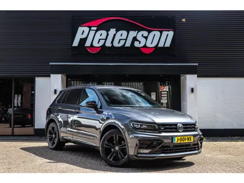 Volkswagen Tiguan 1.5 TSI R-line 1e EIG MASSAGE ACC TREKHAAK