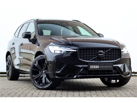 Volvo XC60 2.0 T6 Plug-in hybrid AWD Plus Black Edition R-Design | Nieuw | Pano | Head-up | ACC |